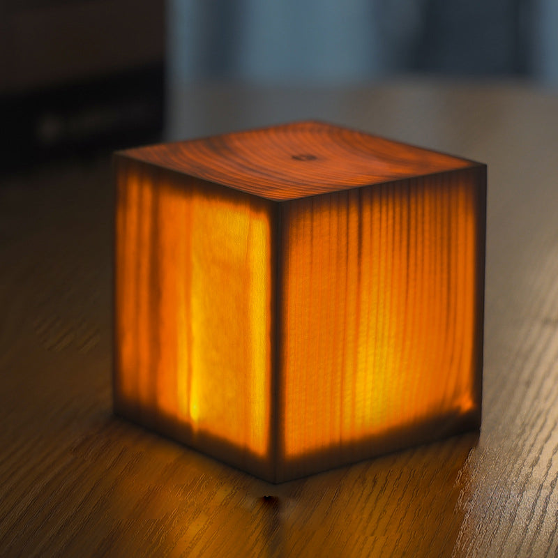 Lampka LED dotykowa z akumulatorem do biurka i sypialni