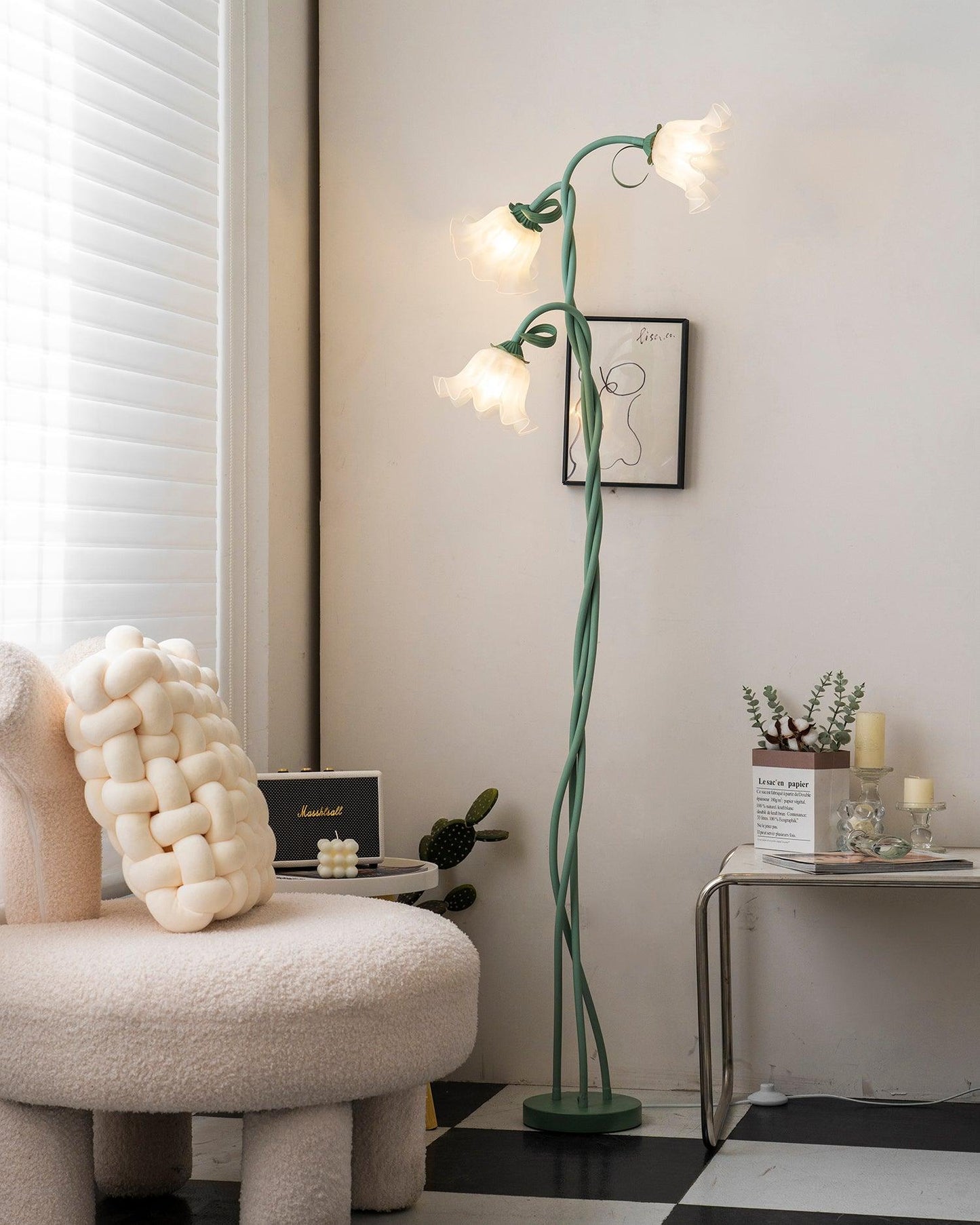 Lampa podłogowa LED E27 z motywem kwiatowym 2–3 punkty świetlne do salonu