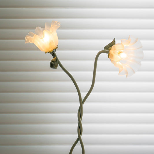 Lampa podłogowa LED E27 z motywem kwiatowym 2–3 punkty świetlne do salonu