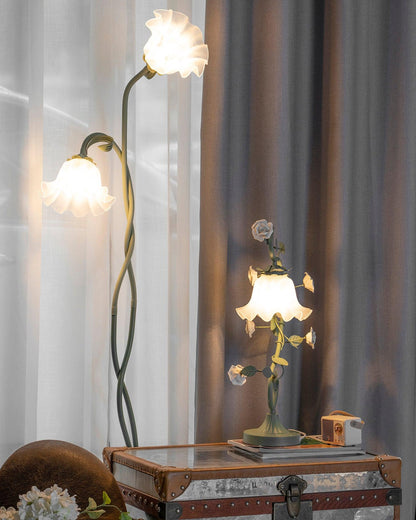 Lampa podłogowa LED E27 z motywem kwiatowym 2–3 punkty świetlne do salonu