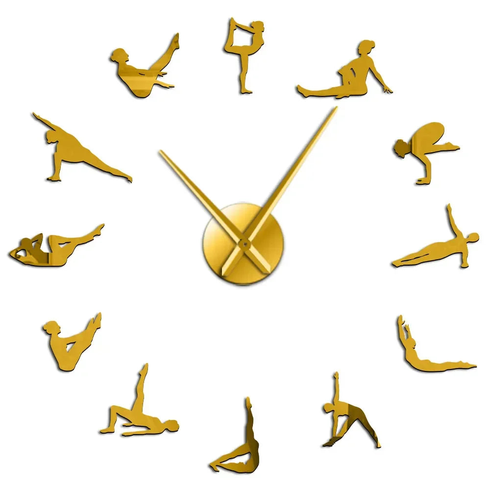 Zegar ścienny z naklejką pilates