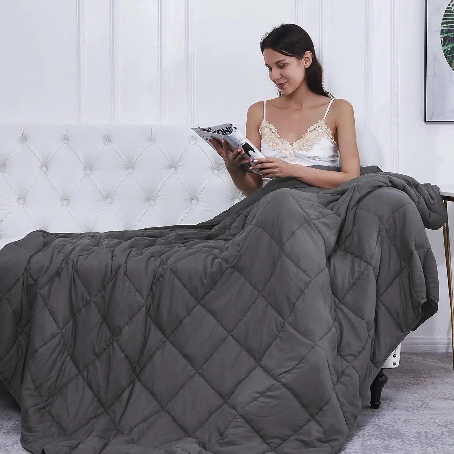 Weighted blanket with glass beads
