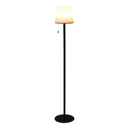Kovová stojací lampa do obývacího pokoje