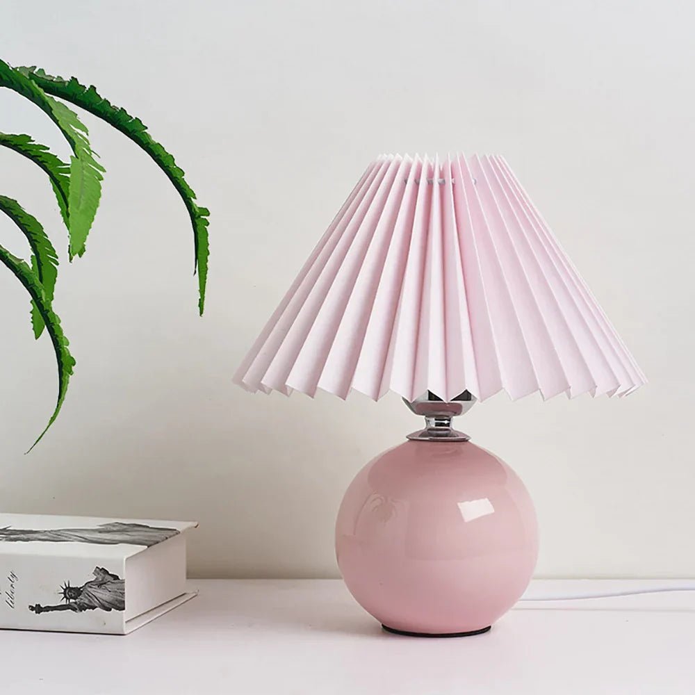 Lampa Stołowa z Tkaninowym Abażurem i Gwintem E27 do Sypialni i Salonu