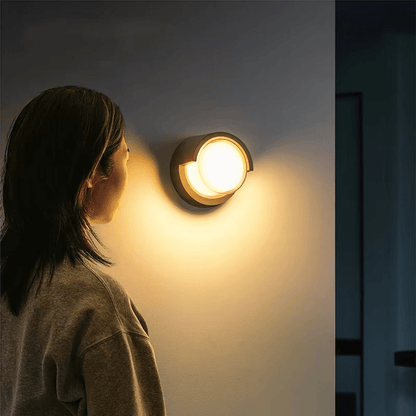 Lampa Ścienna LED IP65 z Ciepłym Światłem do Zastosowań Zewnętrznych