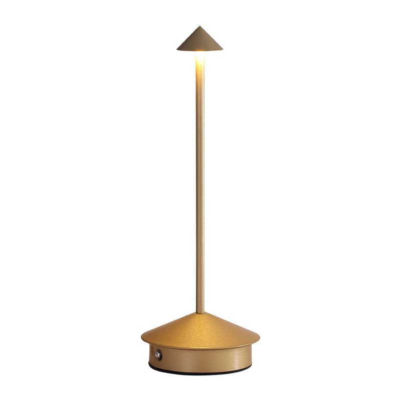 Bezdrátová stolní lampa s kuželovým stínidlem