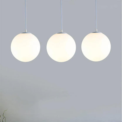 Lampa wisząca z okrągłym kloszem