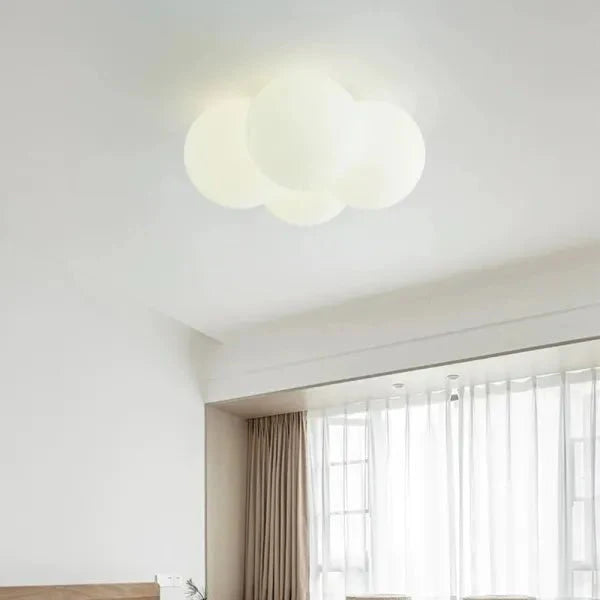 Lampa sufitowa LED w kształcie chmury z regulacją barwy światła