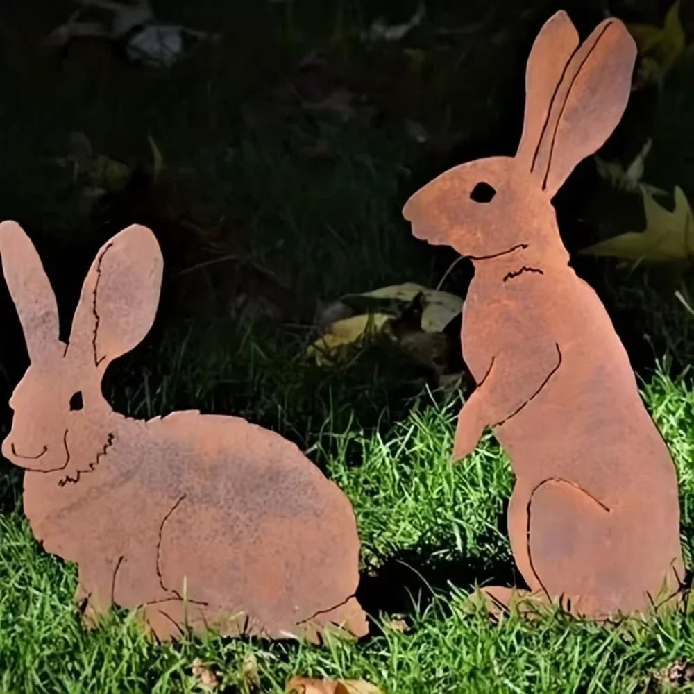 Garden decoration: rabbit on a stake
