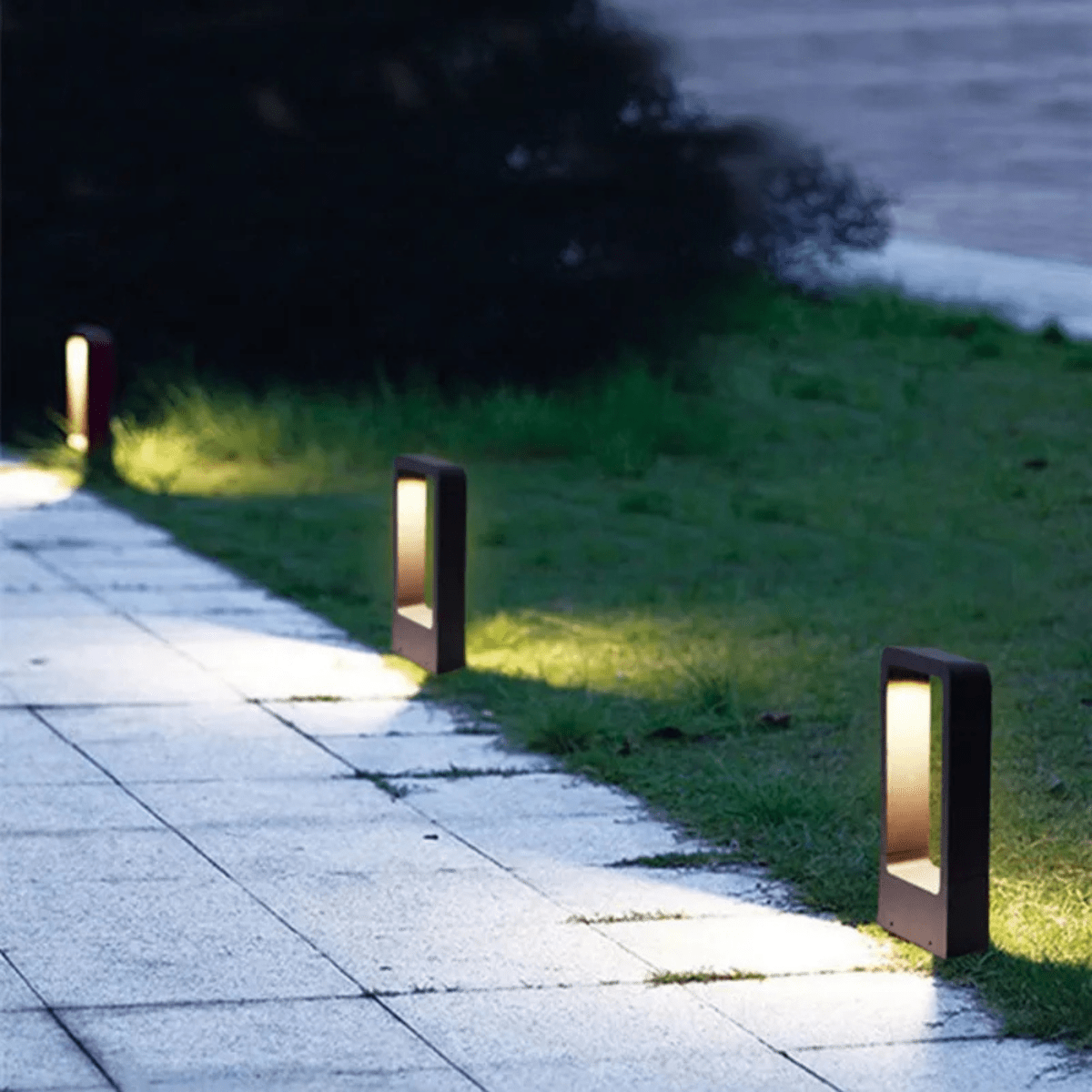 Zewnętrzna Lampa LED do Ogrodu i Ścieżek z Oświetleniem Dekoracyjnym