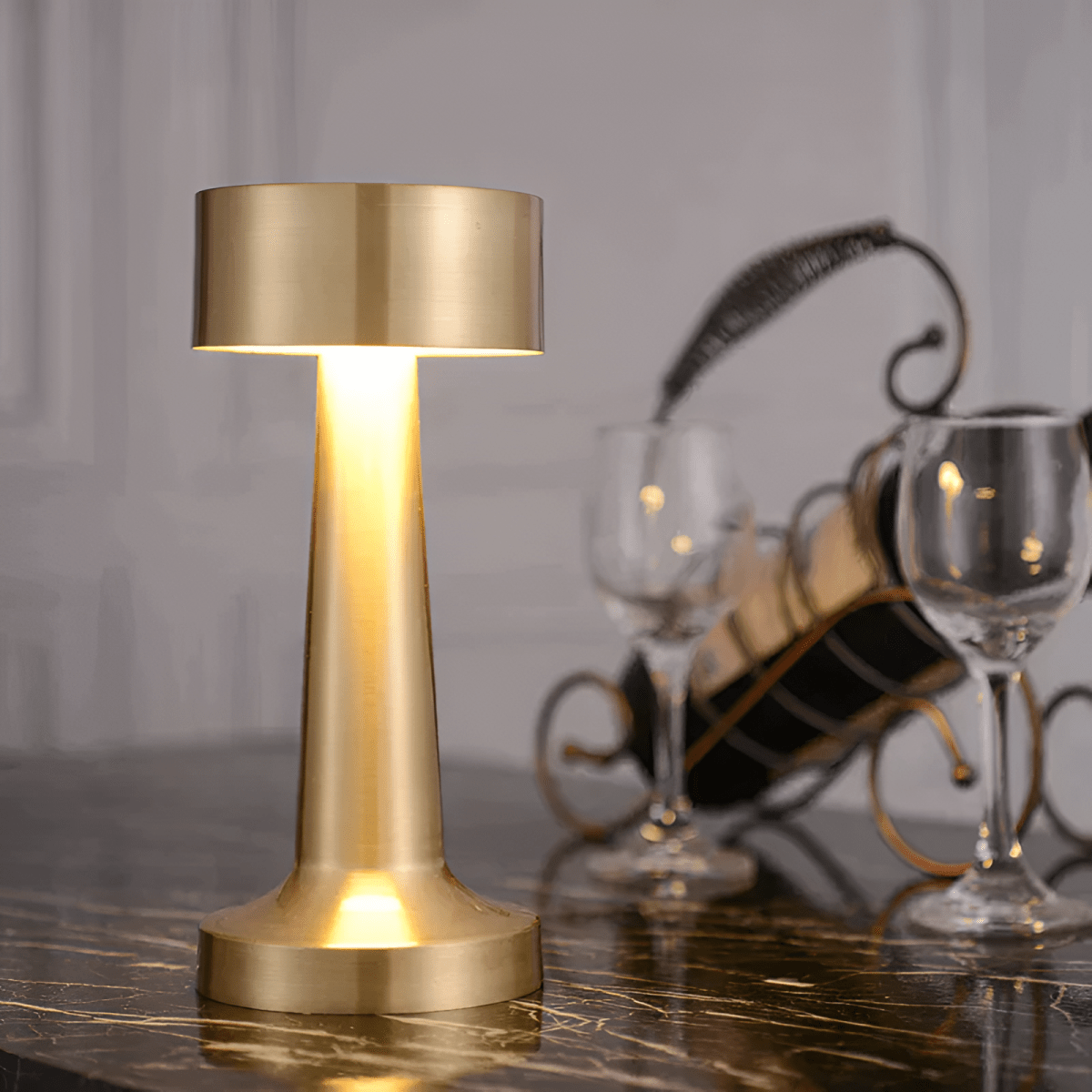 Lampa Stołowa LED z Ładowaniem Bezprzewodowym Qi i Regulacją Jasności