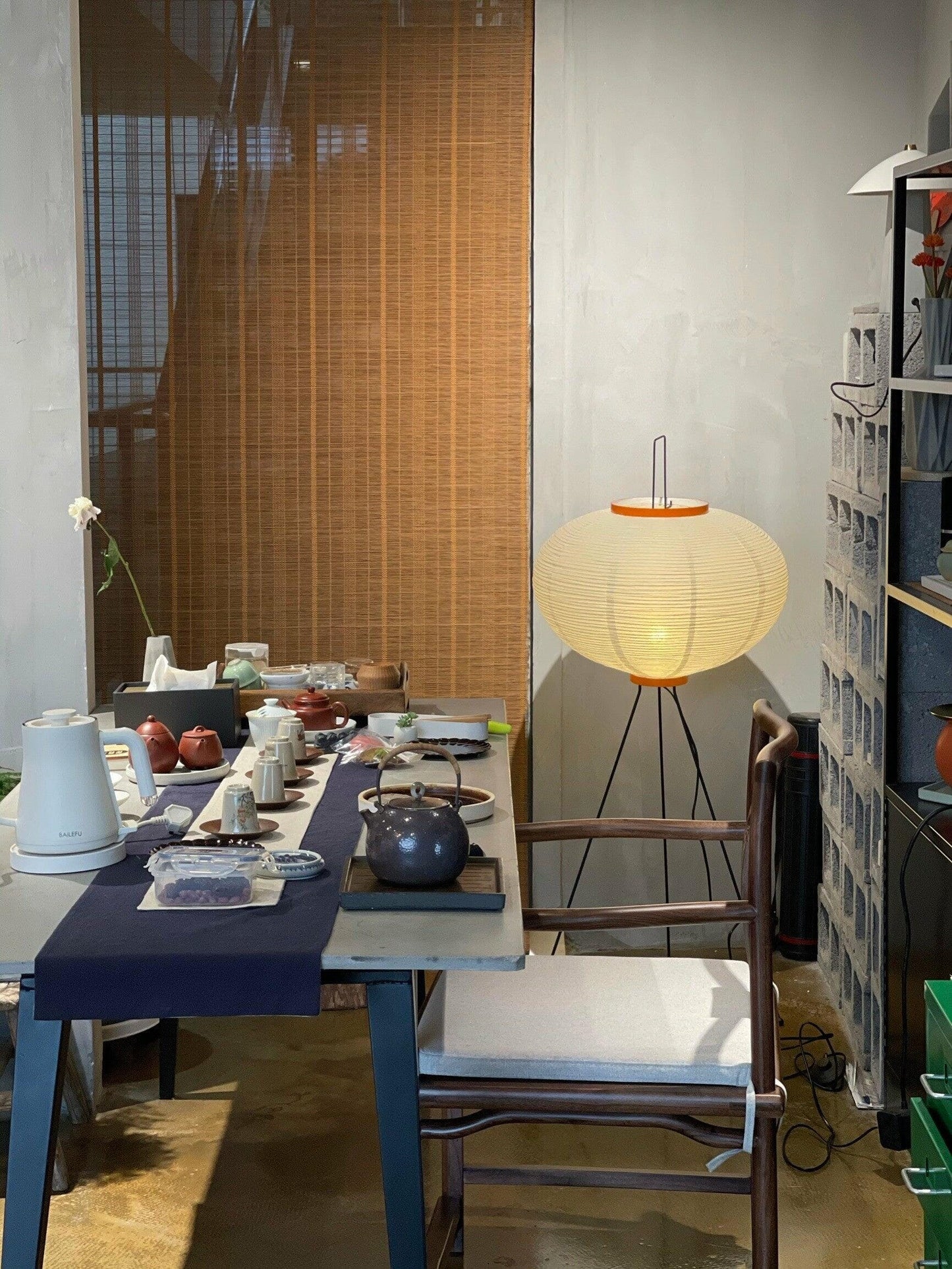 Lampa podłogowa papier ryżowy E27 stojąca metalowa do salonu i sypialni