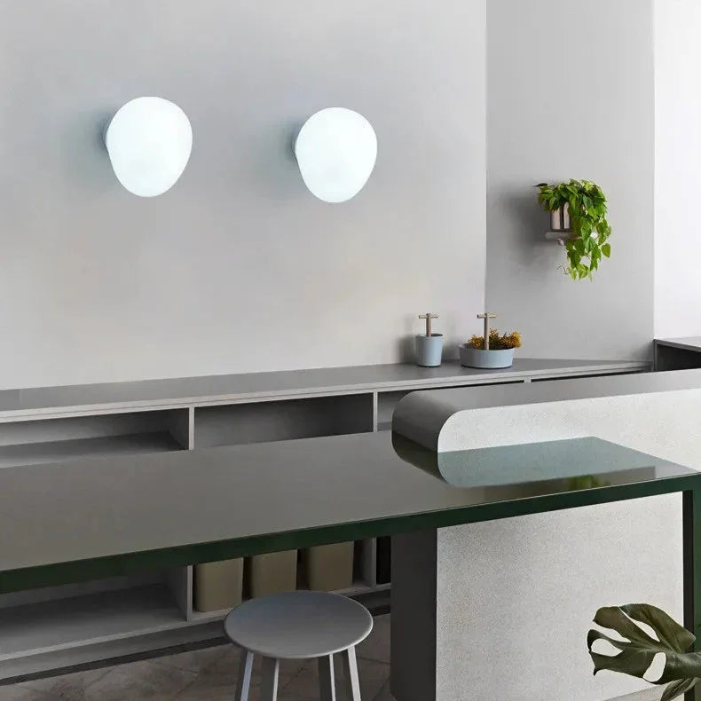 Egg-shaped wall lamp