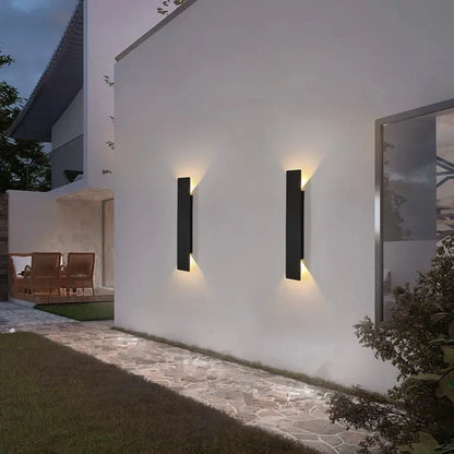 Kinkiet zewnętrzny LED IP65 aluminiowy do montażu ściennego przy wejściach i elewacjach