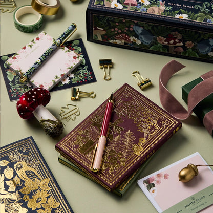 Kalendarz adwentowy z artykułami papierniczymi 24 elementy (długopisy, notesy, naklejki, taśmy washi)