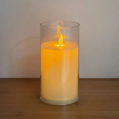 LED candle with flickering light