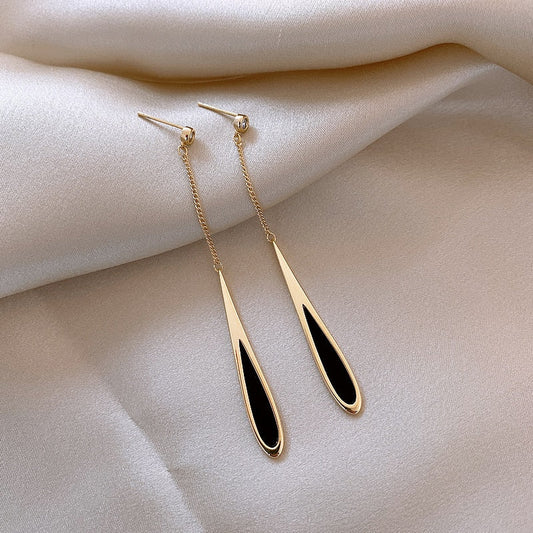 Boucles d’oreilles pendantes à franges noires