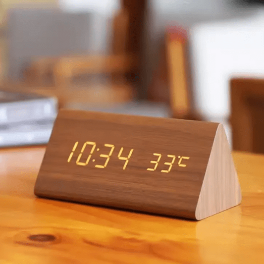 LED alarm clock with sound activation