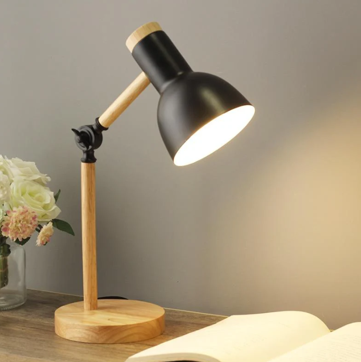 Lampe de table en bois