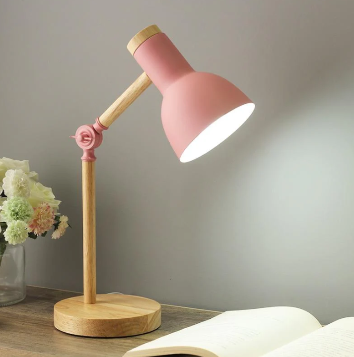Lampe de table en bois