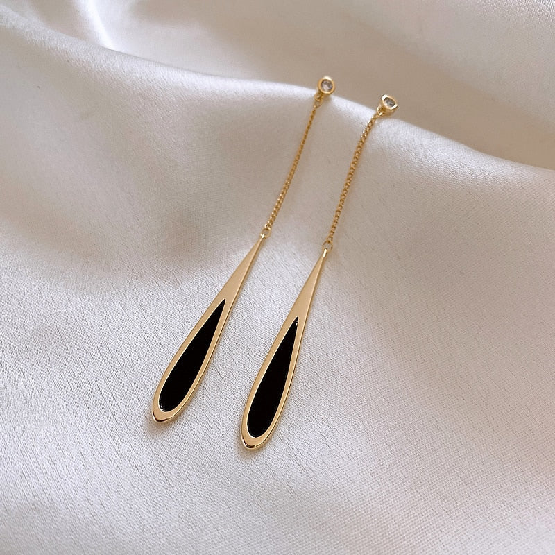 Boucles d’oreilles pendantes à franges noires