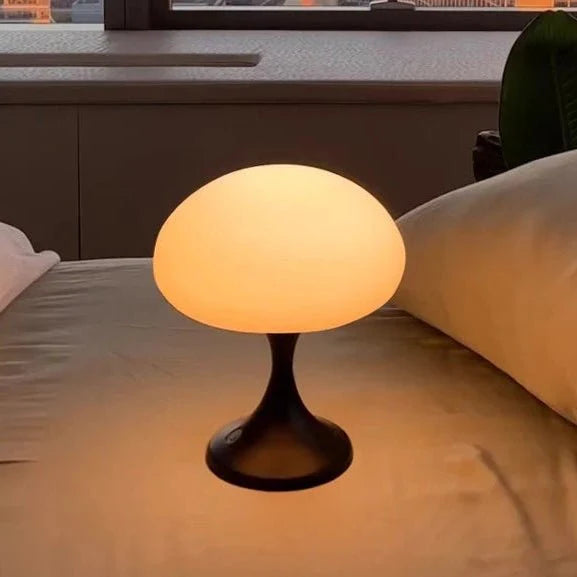 Lampa Stołowa LED z Motywem Meduzy do Dekoracyjnego Oświetlenia Wnętrz