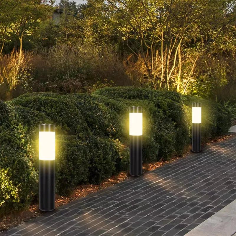 Solarna Lampa LED do Trawnika i Ścieżek z Automatycznym Włączaniem i Wyłączaniem