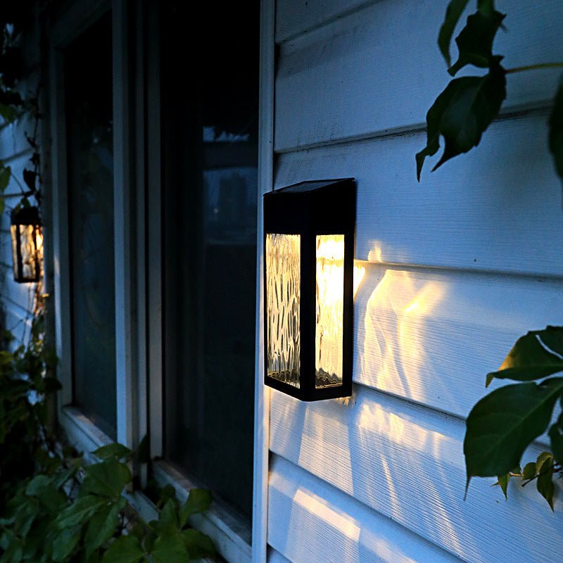 Lampa Ścienna Solarna LED z Czujnikiem Zmierzchu do Oświetlenia Zewnętrznego