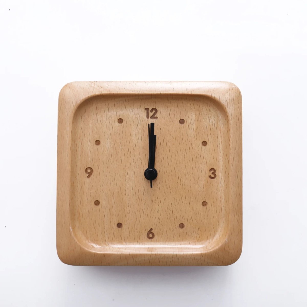 Silent beechwood analog alarm clock