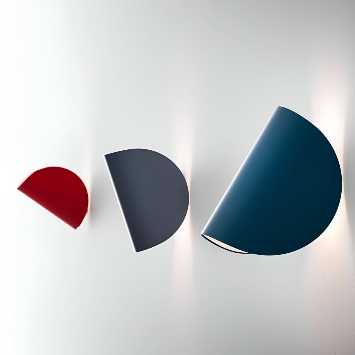 Nástěnná LED lampa s nastavitelným směrem světla
