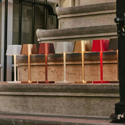 Bezprzewodowa Lampa Stołowa LED z Regulacją Jasności i Ładowaniem USB-C