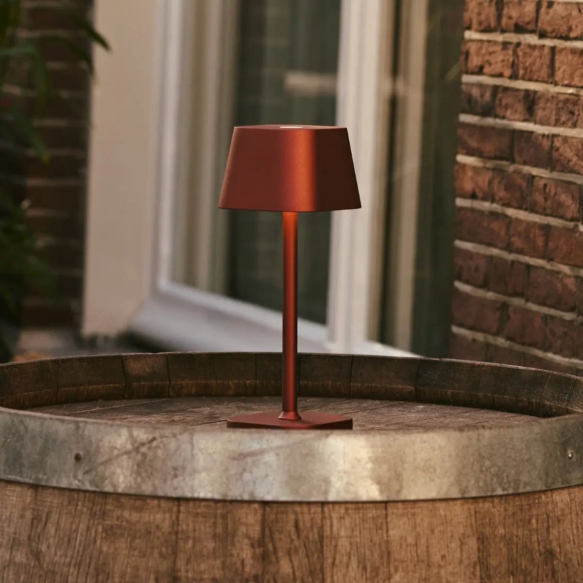Bezprzewodowa Lampa Stołowa LED z Regulacją Jasności i Ładowaniem USB-C