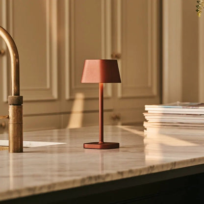 Bezprzewodowa Lampa Stołowa LED z Regulacją Jasności i Ładowaniem USB-C