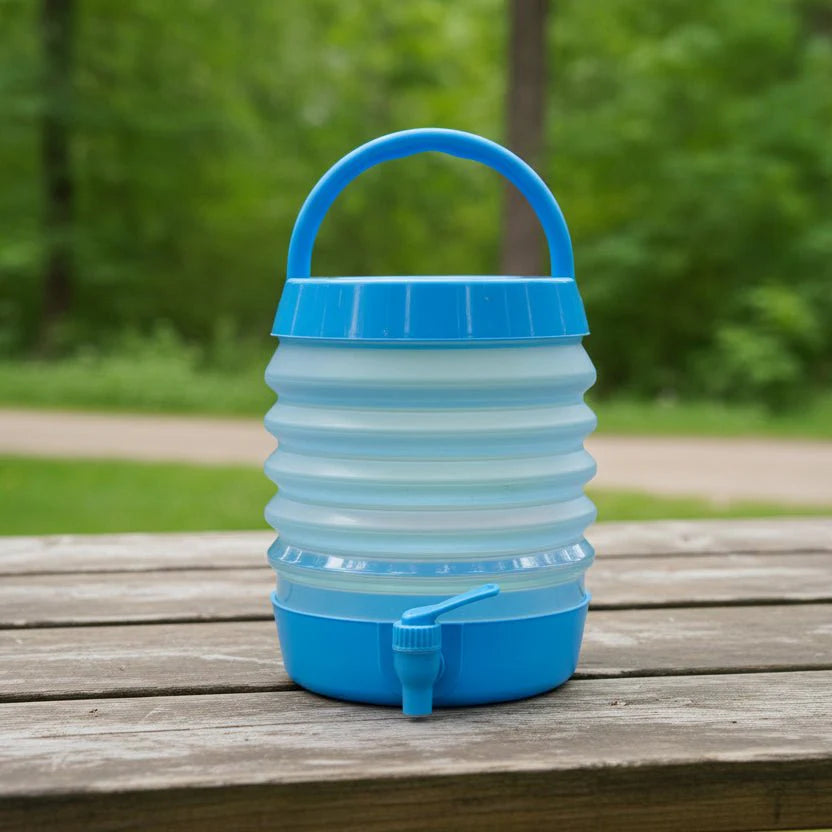 Récipient pliable pour l’eau