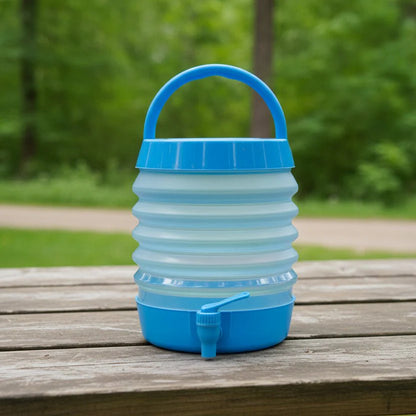 Récipient pliable pour l’eau