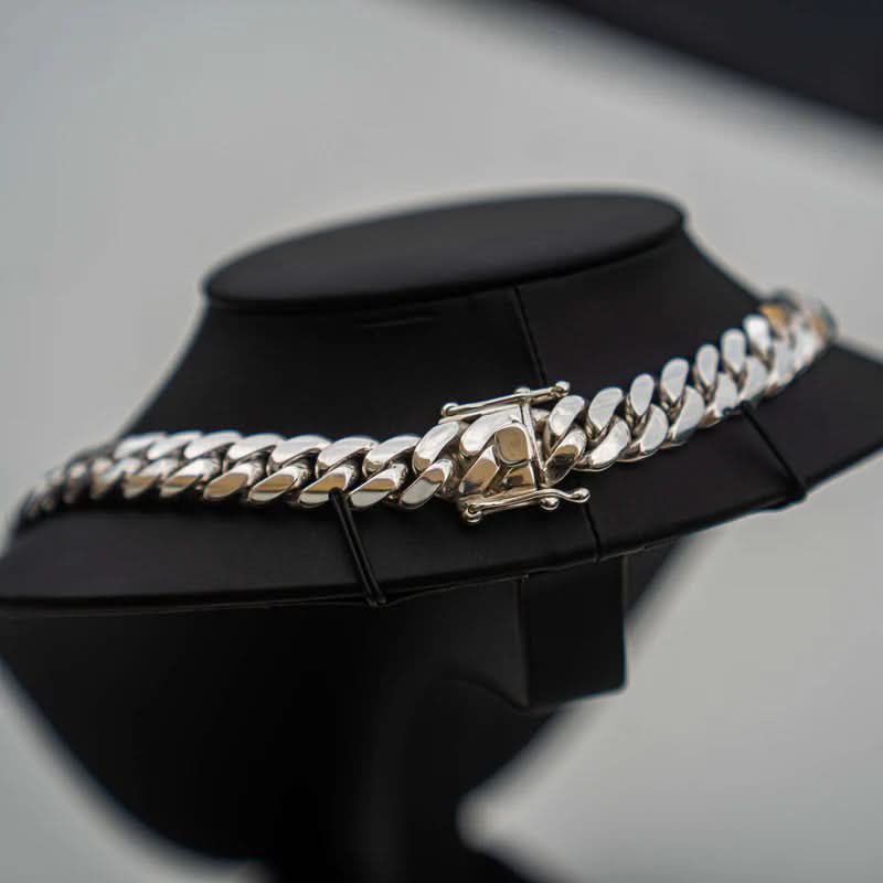 Łańcuszek Typu Miami Cuban Link 8 mm z Powłoką Srebrną i Zapięciem Skrzynkowym