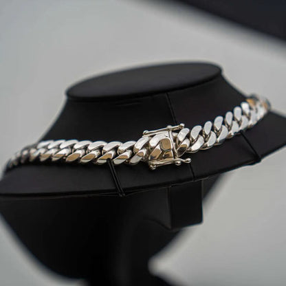 Łańcuszek Typu Miami Cuban Link 8 mm z Powłoką Srebrną i Zapięciem Skrzynkowym