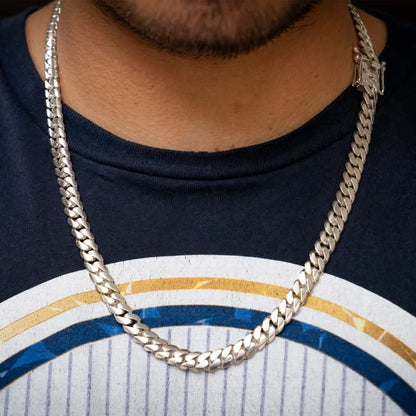 Łańcuszek Typu Miami Cuban Link 8 mm z Powłoką Srebrną i Zapięciem Skrzynkowym