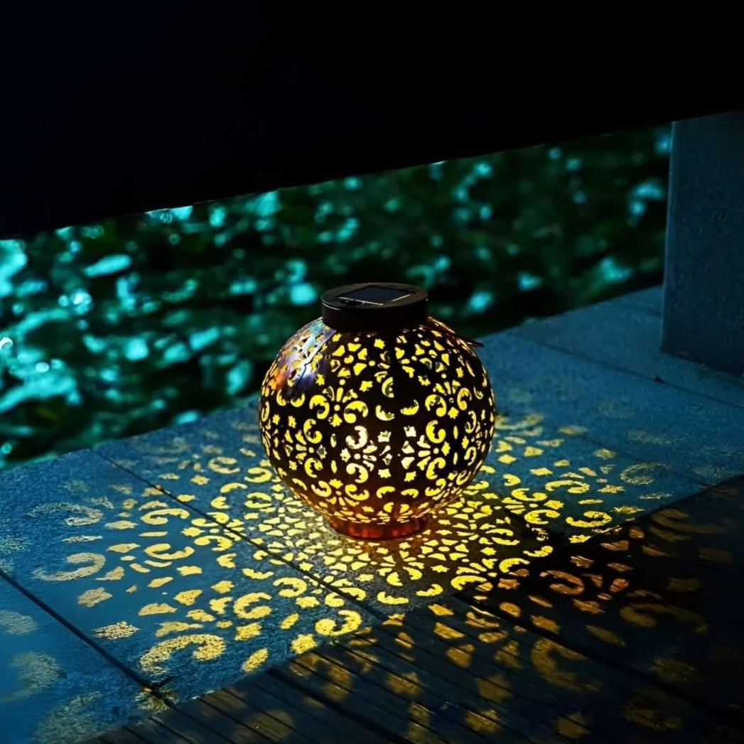 Solarna Lampa Ogrodowa w Stylu Vintage do Dekoracji Zewnętrznych