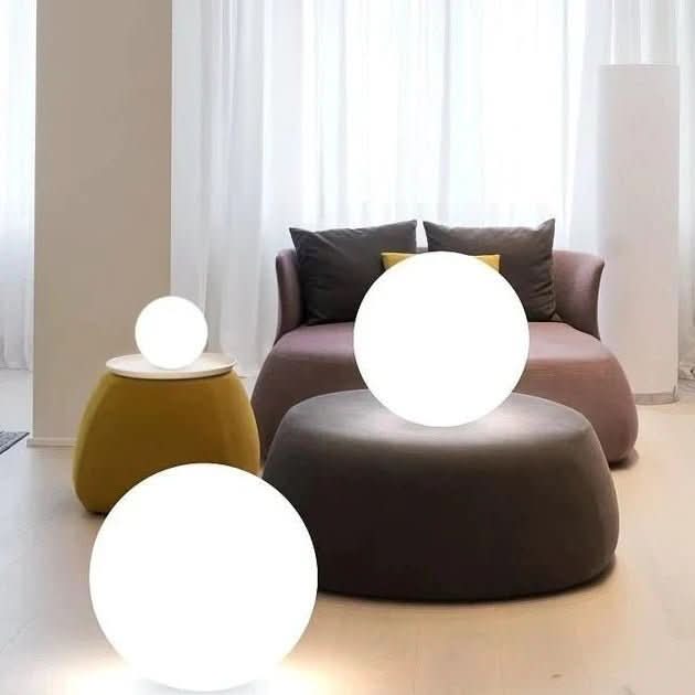 Kula LED RGB z Pilotem i Akumulatorem do Zastosowań Zewnętrznych