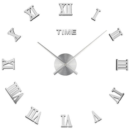 Horloge murale à chiffres romains