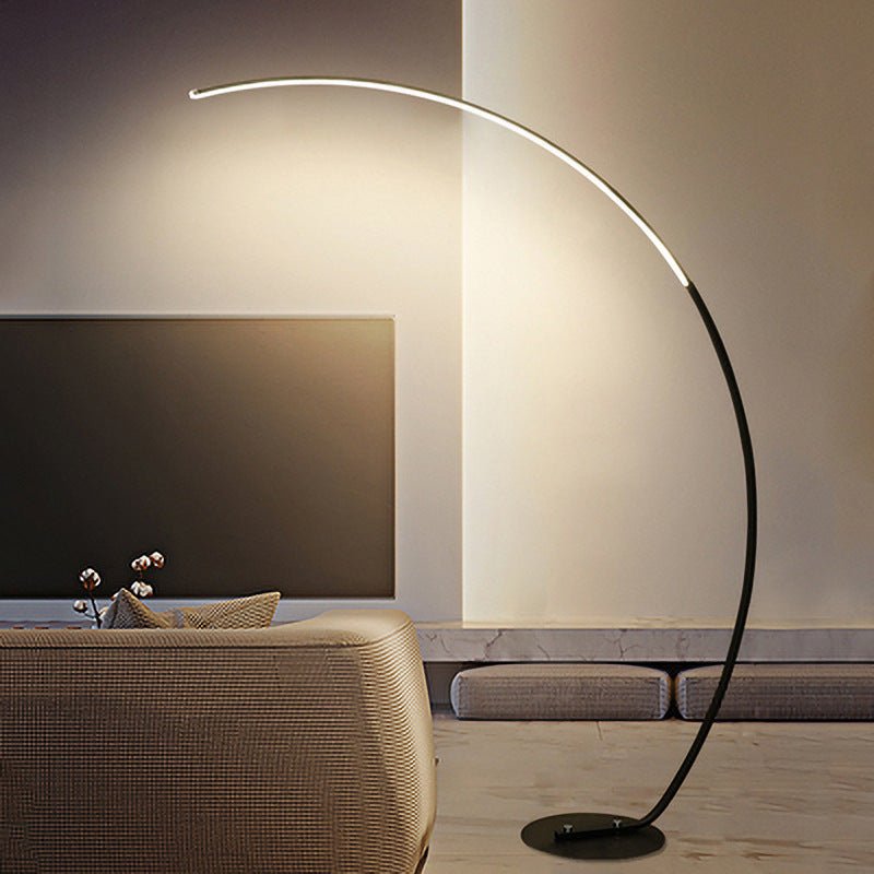 Lampa podłogowa LED 22W z zakrzywionym ramieniem, światło 2700K do wnętrz