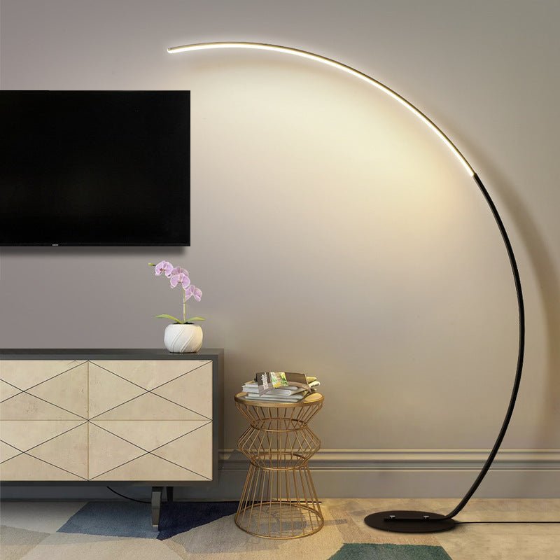 Lampa podłogowa LED 22W z zakrzywionym ramieniem, światło 2700K do wnętrz