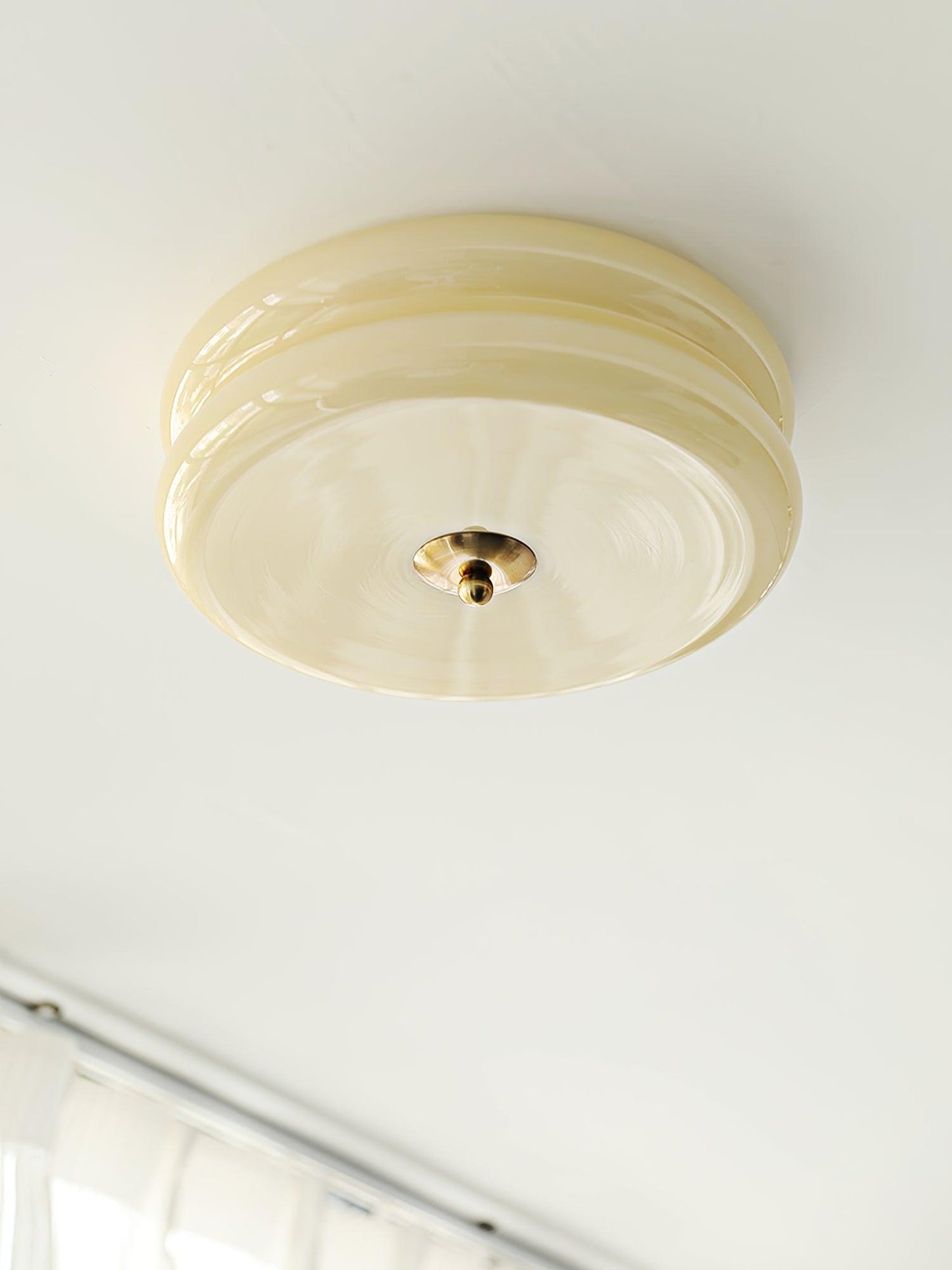 Art Deco Plafon LED z Geometrycznym Wzorem i Zintegrowanym Oświetleniem