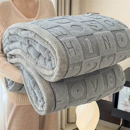 Couverture polaire avec motif de cœurs