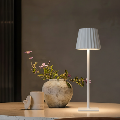 Bezprzewodowa lampa stołowa LED