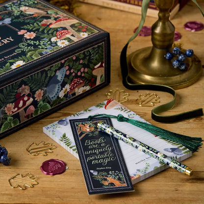 Kalendarz adwentowy z artykułami papierniczymi 24 elementy (długopisy, notesy, naklejki, taśmy washi)