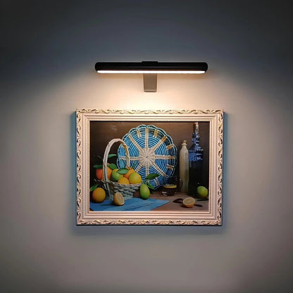 LED picture light with remote control