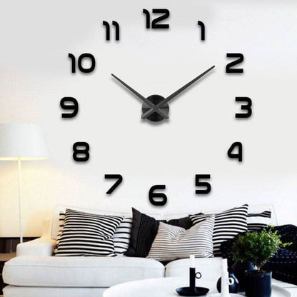 Horloge murale avec cadre en aluminium