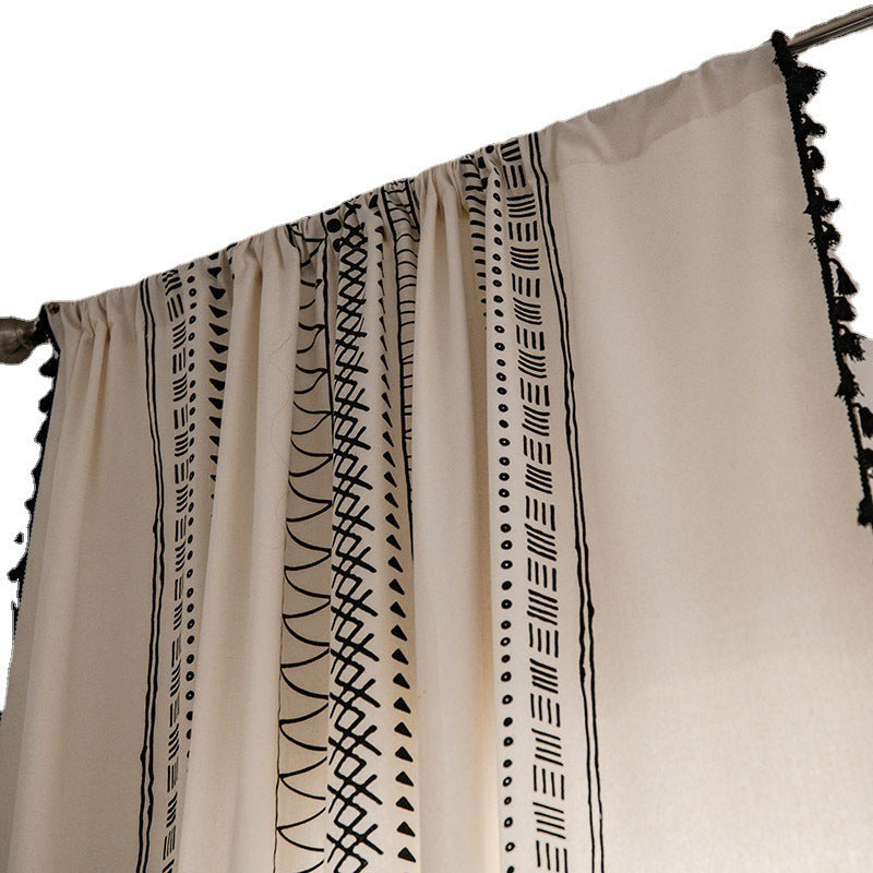 Boho závěs s polozatemňovacím efektem a střapci